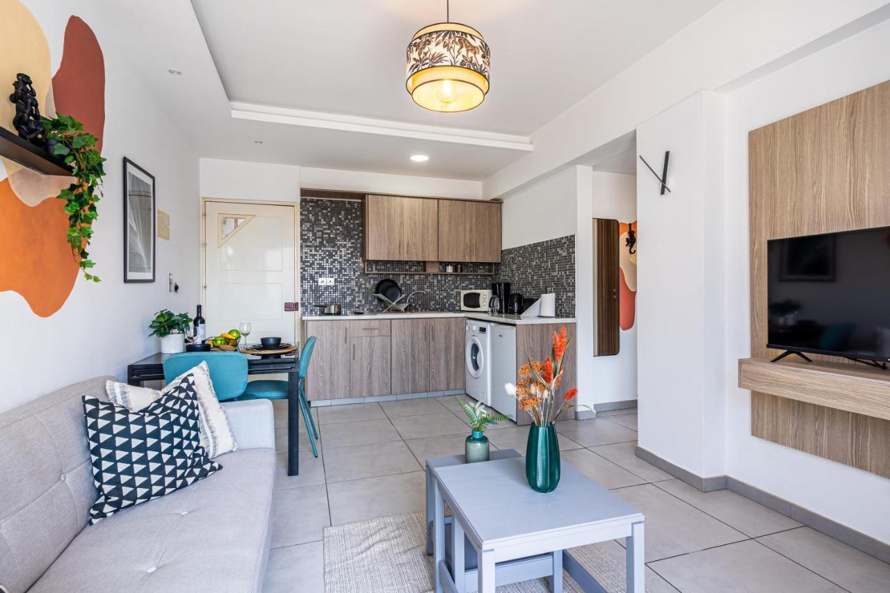 Made With Love 1-Br Apt By Finikoudes Beach Ларнака Экстерьер фото